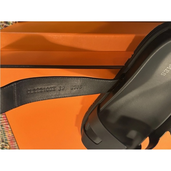 Hermes Women's Black Slide Sandals - Picture 5 of 5